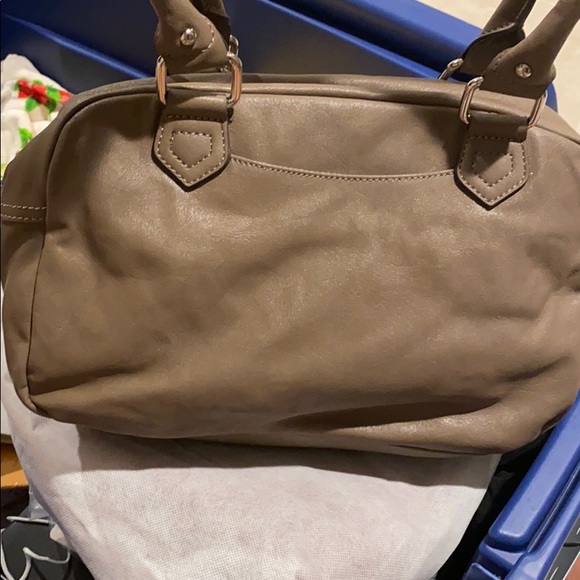 1 DAY SALE Elle satchel bag new with tags - Picture 3 of 4